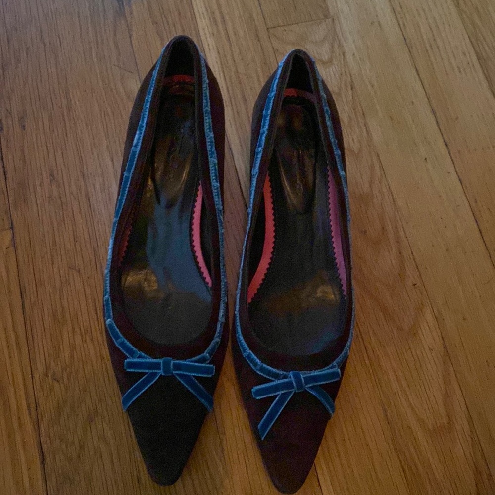 Boden kitten heel brown and teal suede.